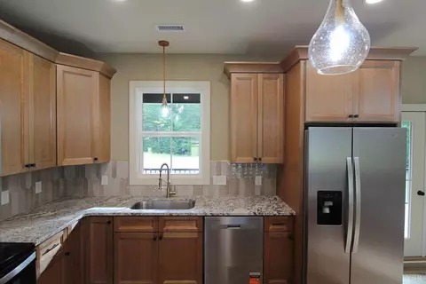 Kitchen - 3760 Reedy Springs Rd, Spout Spring, VA 24593 photo 4 of 6