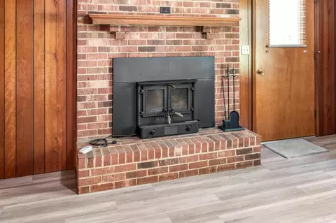 Living - 5292 Java Rd, Java, VA 24565 photo 3 of 4