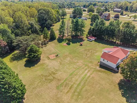 View/Area - 1085 Otterview Estates Dr, Forest, VA 24551 photo 8 of 9