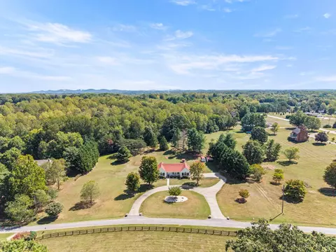 View/Area - 1085 Otterview Estates Dr, Forest, VA 24551 photo 3 of 9