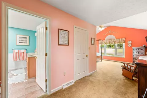 Entry Way - 1085 Otterview Estates Dr, Forest, VA 24551 photo 3 of 9