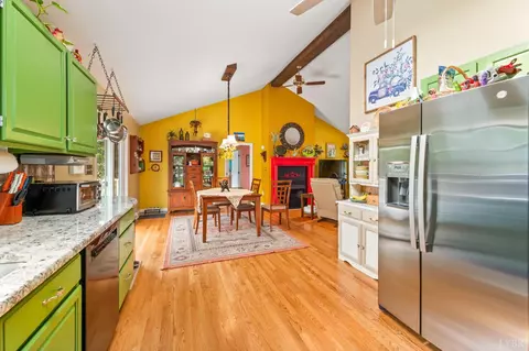 Kitchen - 1085 Otterview Estates Dr, Forest, VA 24551 photo 4 of 8