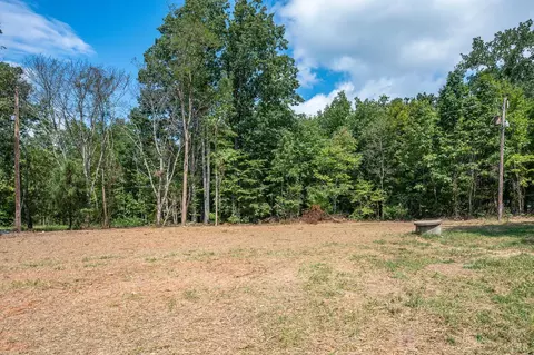 Exterior - 76 E Pamplin Rd, Pamplin, VA 23958 photo 6 of 7