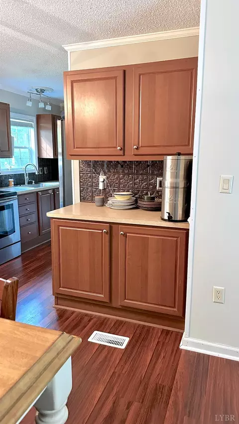 Kitchen - 129 Dunivan Dr, Rustburg, VA 24588 photo 2 of 7