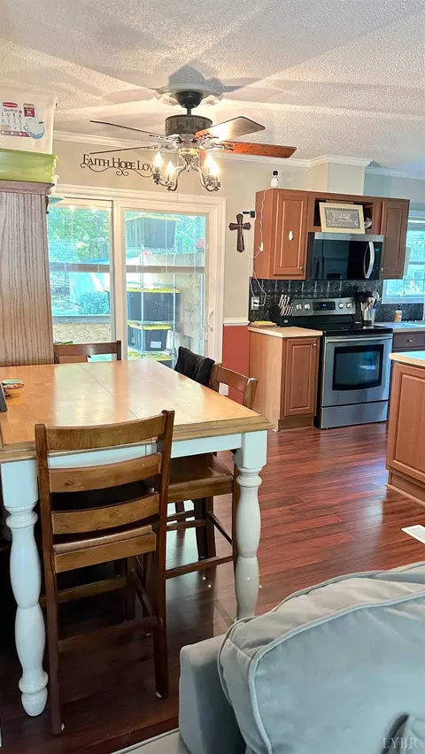 Kitchen - 129 Dunivan Dr, Rustburg, VA 24588 photo 1 of 7
