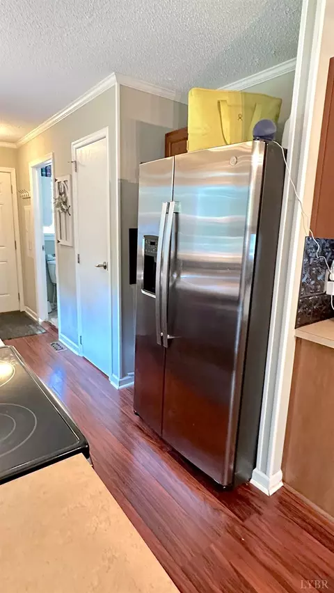 Kitchen - 129 Dunivan Dr, Rustburg, VA 24588 photo 6 of 7