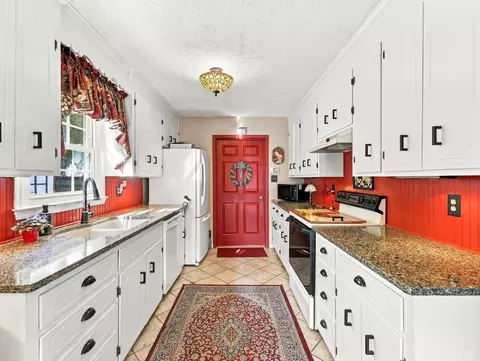 Kitchen - 1155 Abbey Pl, Forest, VA 24551 photo 1 of 4