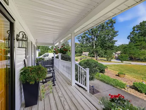 Exterior - 1155 Abbey Pl, Forest, VA 24551 photo 4 of 14