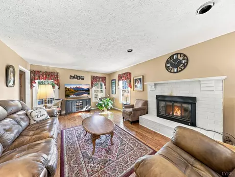 Living - 1155 Abbey Pl, Forest, VA 24551 photo 1 of 5