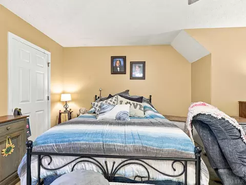 Bedroom - 1155 Abbey Pl, Forest, VA 24551 photo 4 of 5