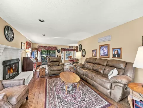 Living - 1155 Abbey Pl, Forest, VA 24551 photo 3 of 5