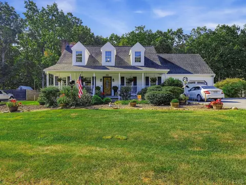 Exterior - 1155 Abbey Pl, Forest, VA 24551 photo 11 of 14