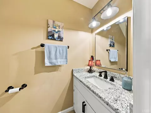 Bath - 1155 Abbey Pl, Forest, VA 24551 photo 1 of 4