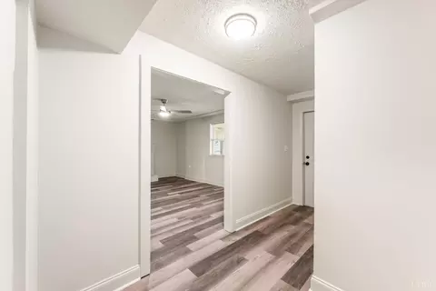 Entry Way - 19 Mistletoe Dr, Forest, VA 24551 photo 5 of 7