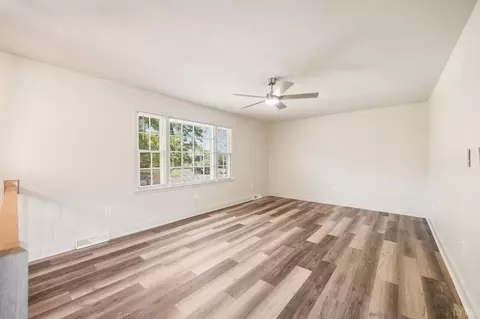 Living - 19 Mistletoe Dr, Forest, VA 24551 photo 1 of 5