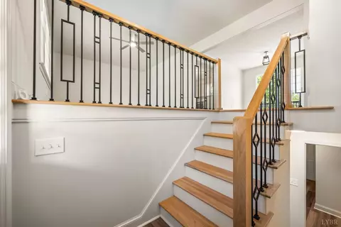 Entry Way - 19 Mistletoe Dr, Forest, VA 24551 photo 2 of 7