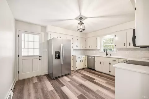Kitchen - 19 Mistletoe Dr, Forest, VA 24551 photo 1 of 4