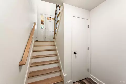 Entry Way - 19 Mistletoe Dr, Forest, VA 24551 photo 4 of 7