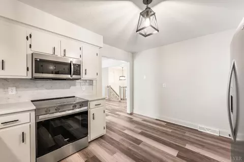 Kitchen - 19 Mistletoe Dr, Forest, VA 24551 photo 4 of 4