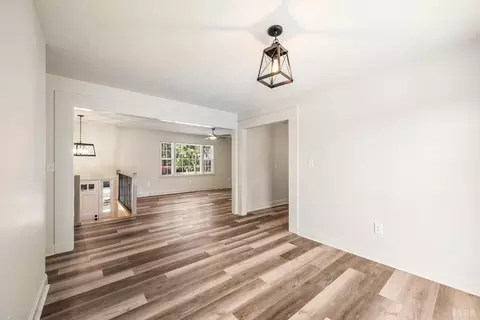 Living - 19 Mistletoe Dr, Forest, VA 24551 photo 3 of 5