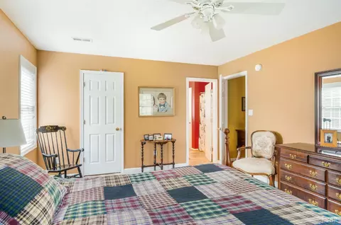 Bedroom - 268 Cedar Hill Dr, Amherst, VA 24521 photo 1 of 5