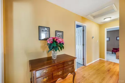Entry Way - 268 Cedar Hill Dr, Amherst, VA 24521 photo 5 of 7
