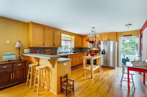 Kitchen - 268 Cedar Hill Dr, Amherst, VA 24521 photo 3 of 9