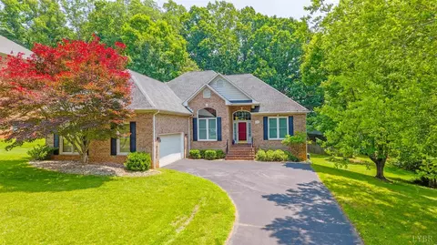 137 Marguerite Dr, Lynchburg, VA 24502