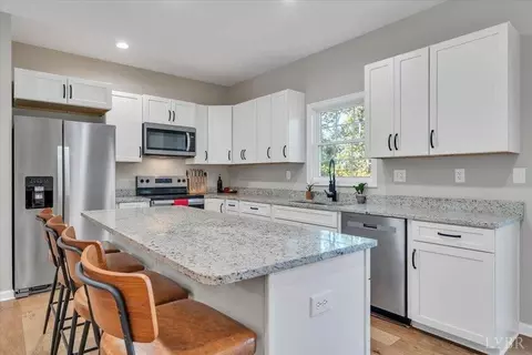Kitchen - 142 Chenault St, Buchanan, VA 24066 photo 2 of 5
