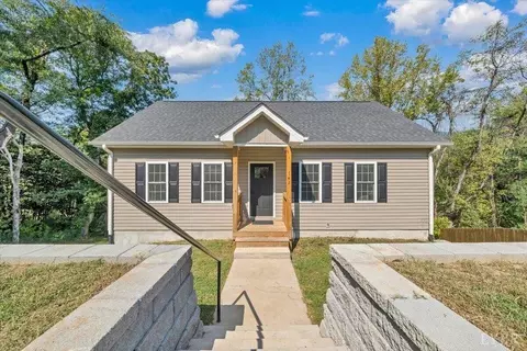 Exterior - 142 Chenault St, Buchanan, VA 24066 photo 6 of 6
