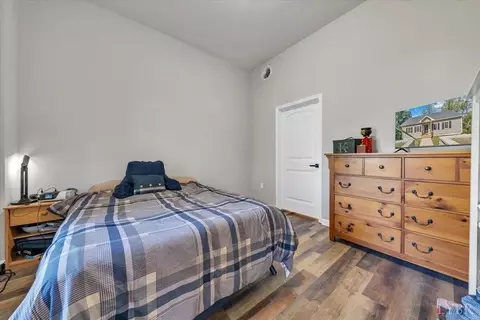Bedroom - 142 Chenault St, Buchanan, VA 24066 photo 3 of 3