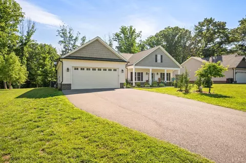 Exterior - 1240 Gladden Cir, Forest, VA 24551 photo 6 of 11