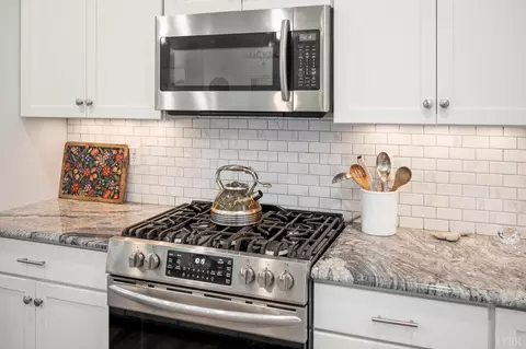 Kitchen - 1240 Gladden Cir, Forest, VA 24551 photo 4 of 5