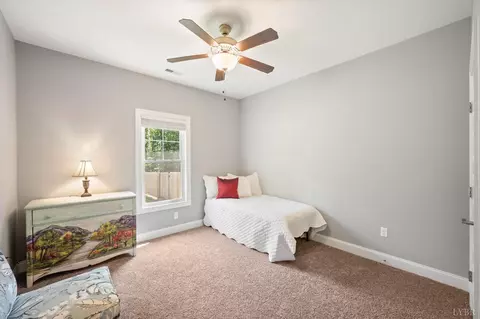 Bedroom - 1240 Gladden Cir, Forest, VA 24551 photo 3 of 5