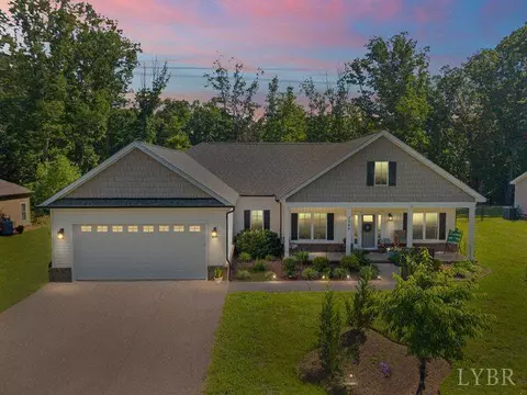 1240 Gladden Cir, Forest, VA 24551