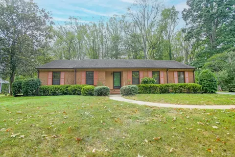 2905 Ravenwood Dr, Lynchburg, VA 24503