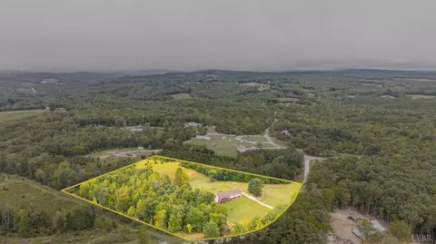View/Area - 3167 Bellview Rd, Appomattox, VA 24522 photo 5 of 6