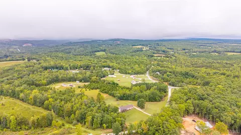 View/Area - 3167 Bellview Rd, Appomattox, VA 24522 photo 1 of 6