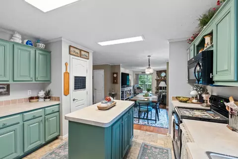 Kitchen - 3167 Bellview Rd, Appomattox, VA 24522 photo 5 of 5