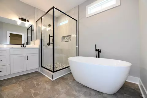 Bath - 9726 Leesville Rd, Evington, VA 24550 photo 3 of 5