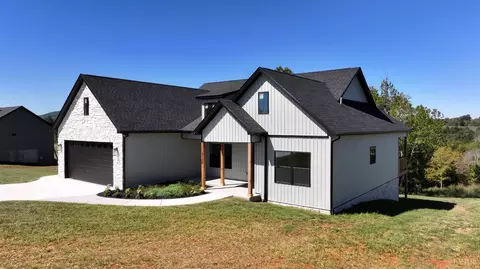 Exterior - 9726 Leesville Rd, Evington, VA 24550 photo 3 of 4