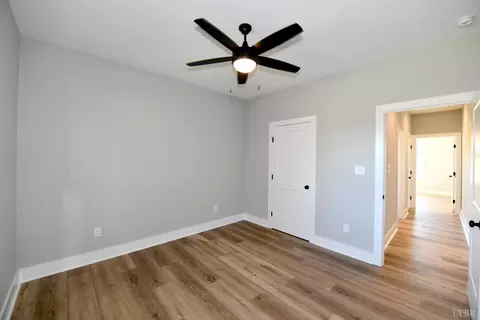 Bedroom - 9726 Leesville Rd, Evington, VA 24550 photo 3 of 4