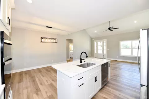 Kitchen - 9726 Leesville Rd, Evington, VA 24550 photo 3 of 5