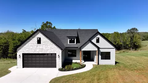 Exterior - 9726 Leesville Rd, Evington, VA 24550 photo 4 of 4