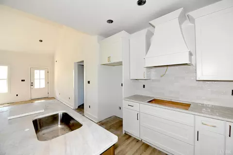 Kitchen - 9692 Leesville Rd, Evington, VA 24550 photo 5 of 5
