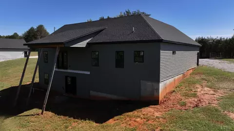 Exterior - 9692 Leesville Rd, Evington, VA 24550 photo 6 of 7