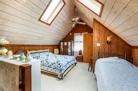 Bedroom - 1374 Moccasin Rd, Thaxton, VA 24174 photo 9 of 10