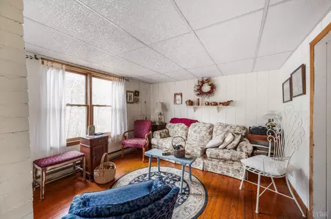 Living - 1374 Moccasin Rd, Thaxton, VA 24174 photo 3 of 5
