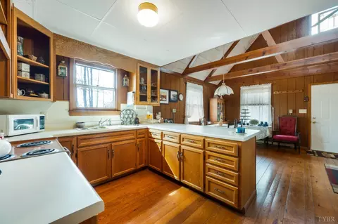 Kitchen - 1374 Moccasin Rd, Thaxton, VA 24174 photo 5 of 7