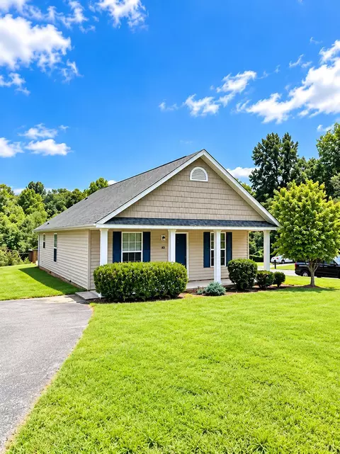 148 New Towne Rd, Lynchburg, VA 24502